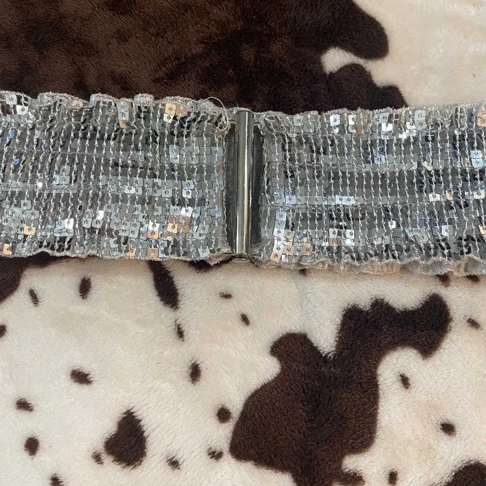 Silver Sequin ruffle elastic vintage 1x belt
